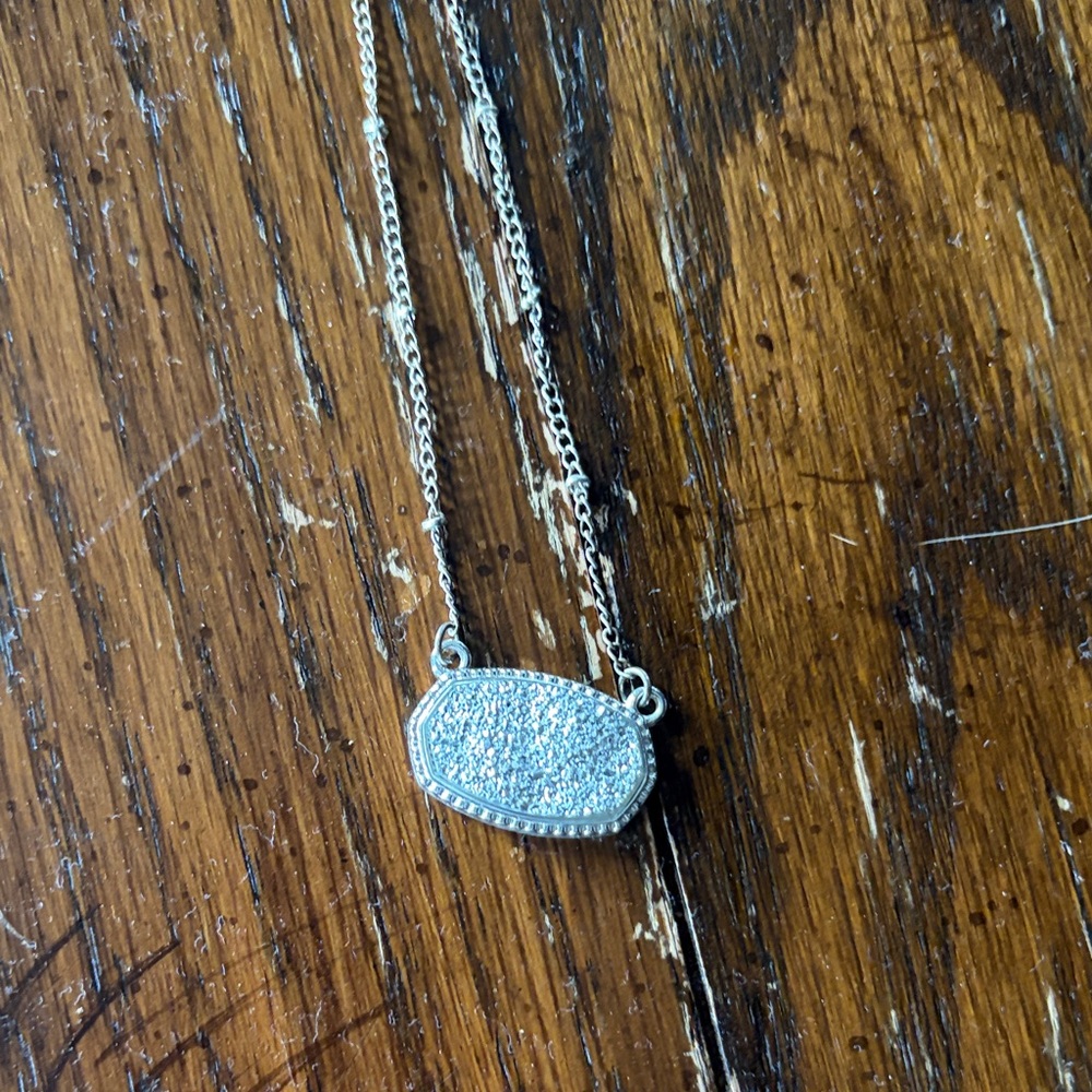 Elegant Silver Pendant Necklace
